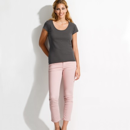 MUSTWOMEN-11402_STD